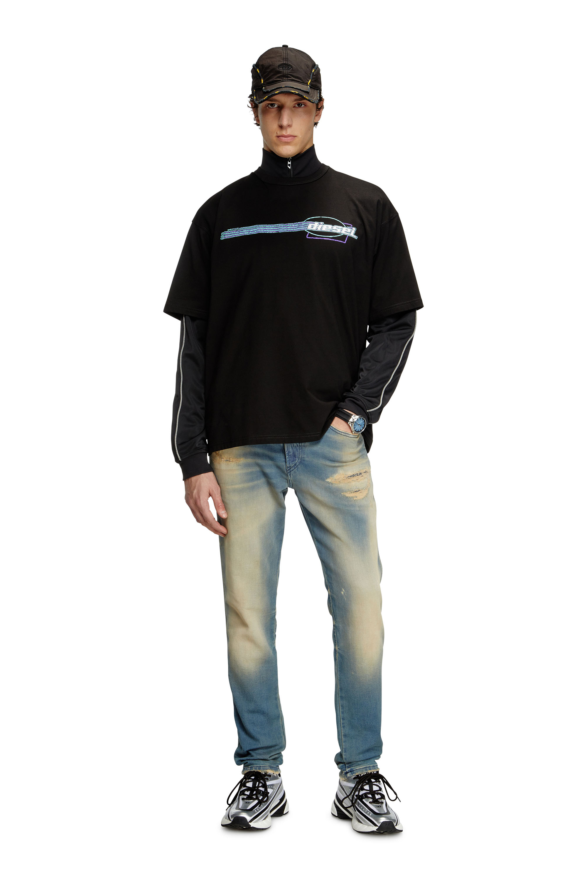 Diesel - T-BOXT-R16, Male's T-shirt with flocked logo graphics in ブラック - 3